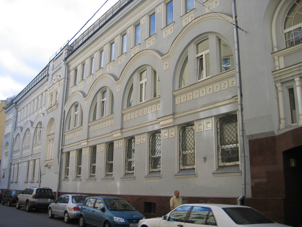 Продам здание в Москве